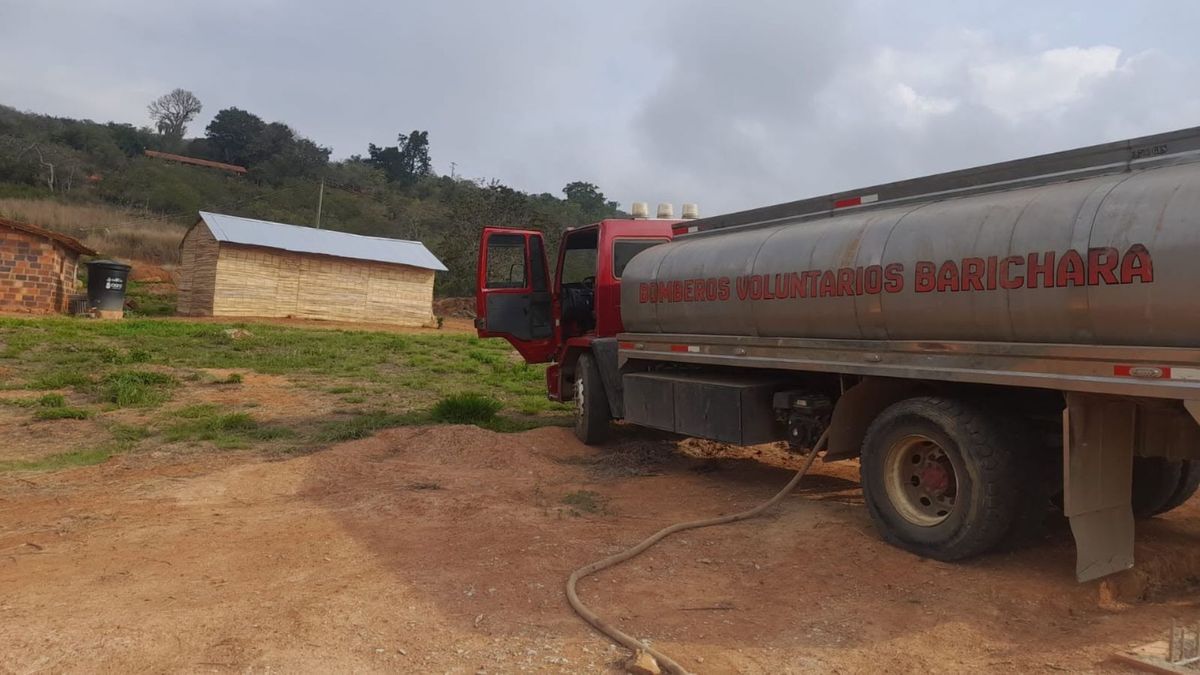 Racionamiento de agua afecta a once municipios de Santander.