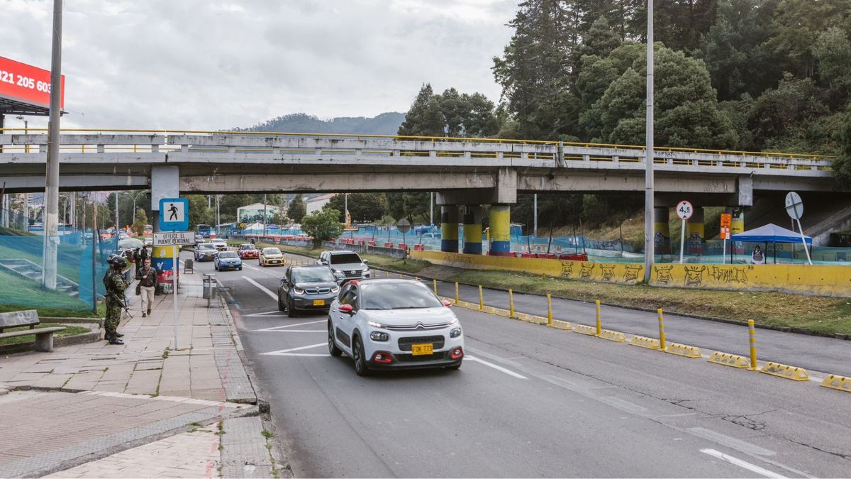 Puente de la calle 100 con séptima