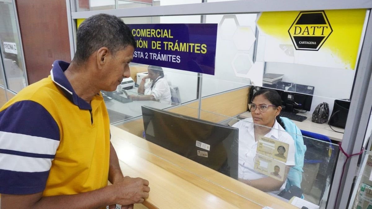 Conductores ya pueden agendar trámites por WhatsApp