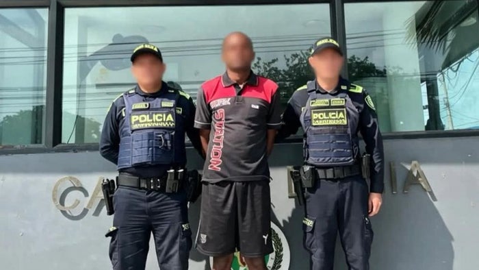 Hombre habría maltratado a su madre y a su hija