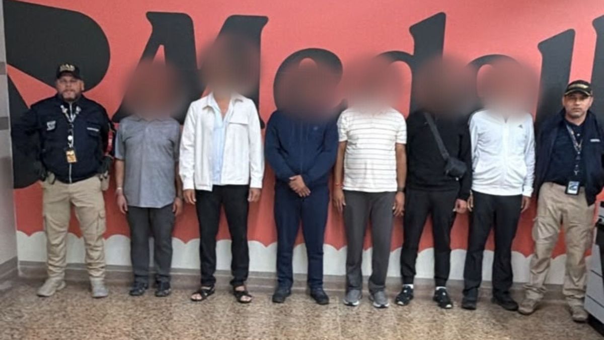 Extranjeros expulsados de Medellín