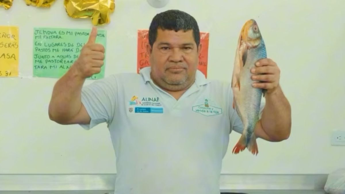 Vendedor del Mercado Pesquero en Barrancabermeja