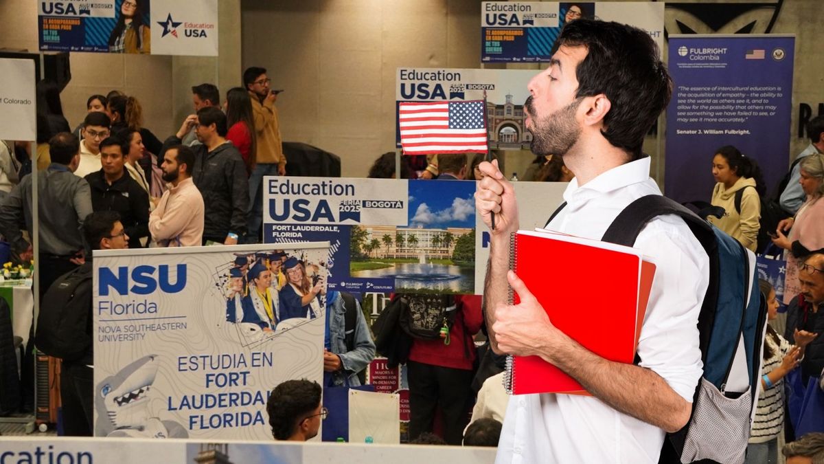 ¿Cuándo es la Feria EducationUSA Bogotá y cómo inscribirse?