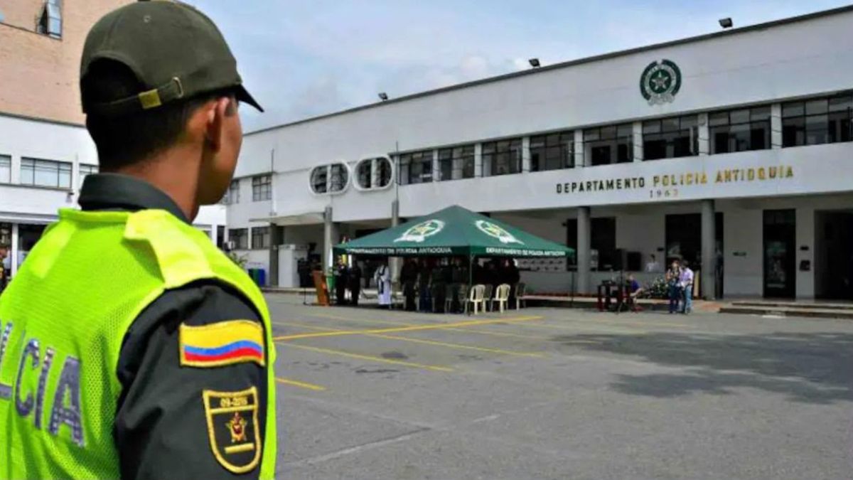 Explosión dentro de las instalaciones del comando de Policía de Antioquia