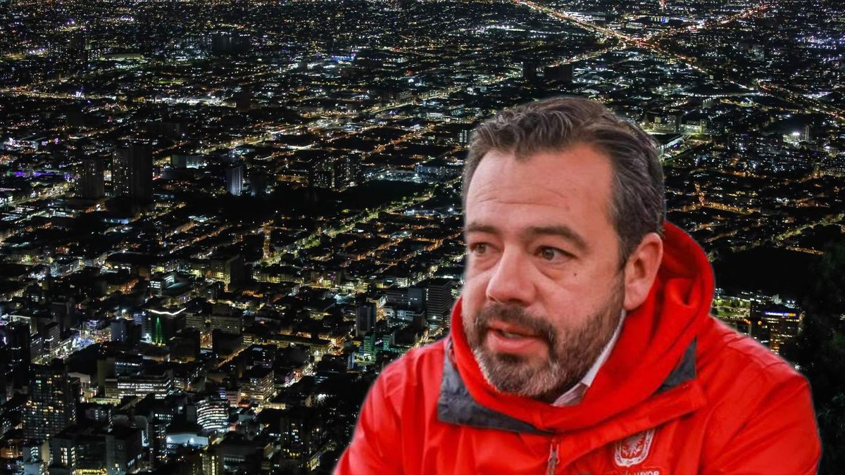 Carlos Fernando Galán defiende la propuesta de reforma tributaria en el Concejo de Bogotá.