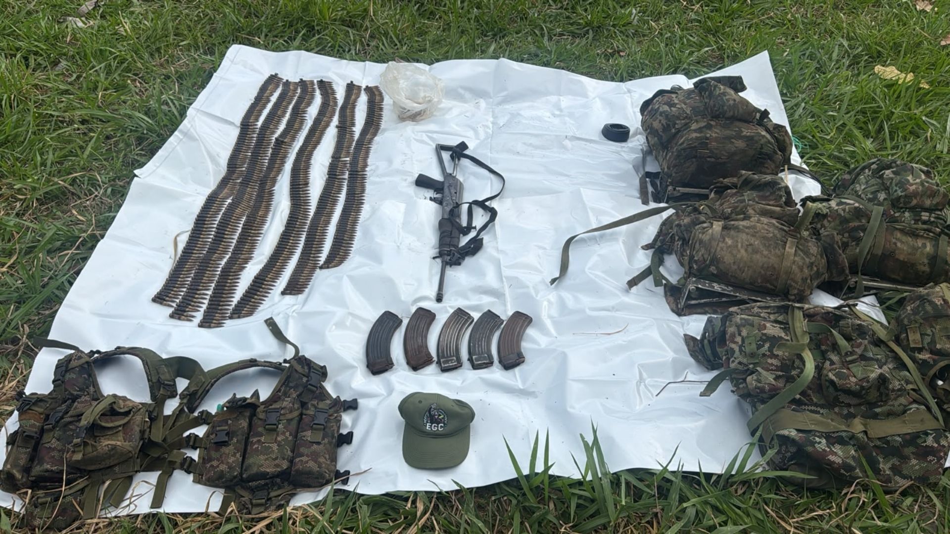 Así fue el operativo donde destruyeron un campamento del Clan del Golfo en el sur de Bolívar 