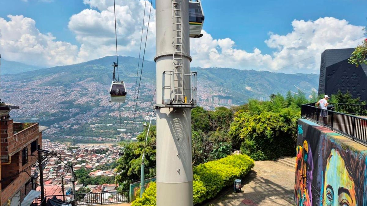Panorámica de la comuna de Santo Domingo Savio de Medellín