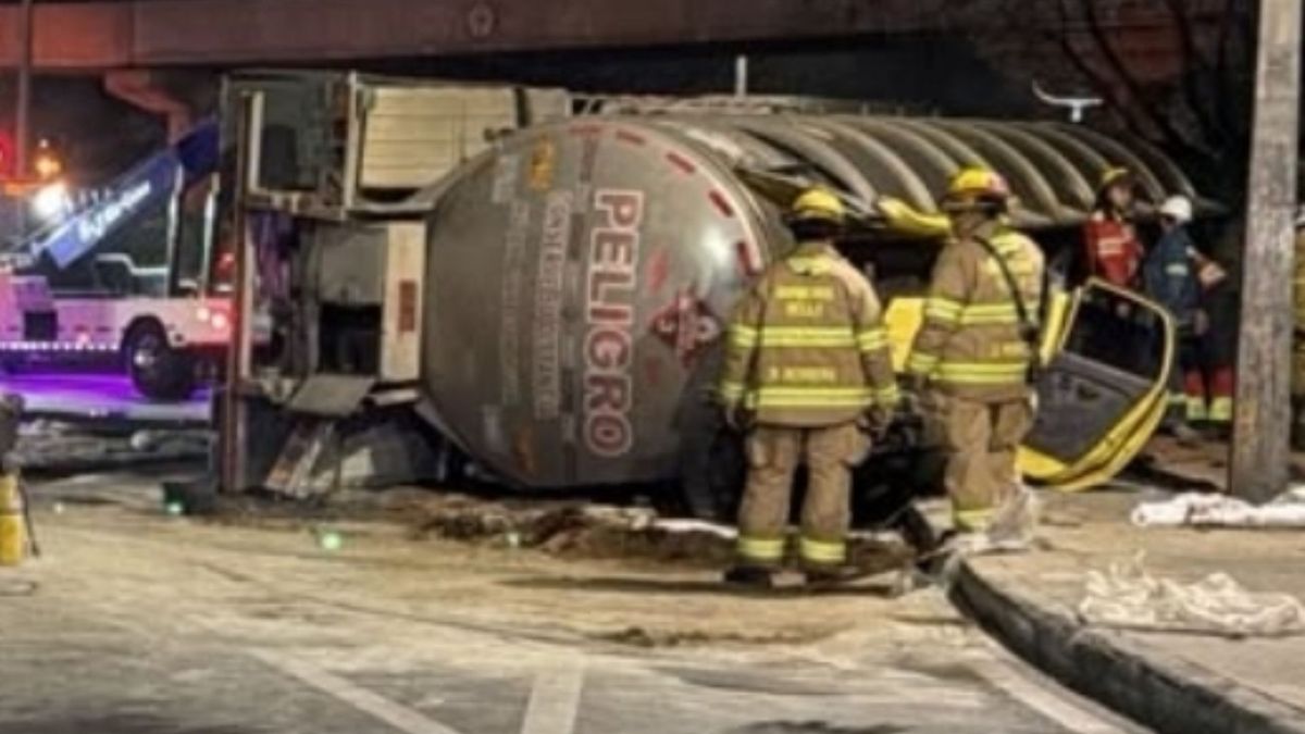 Accidente con carro cisterna en Bello