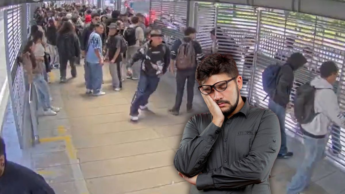 Personas colándose en TransMilenio