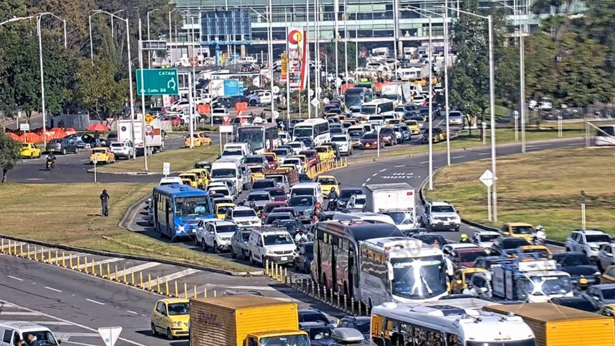 Trancón en El Dorado este martes