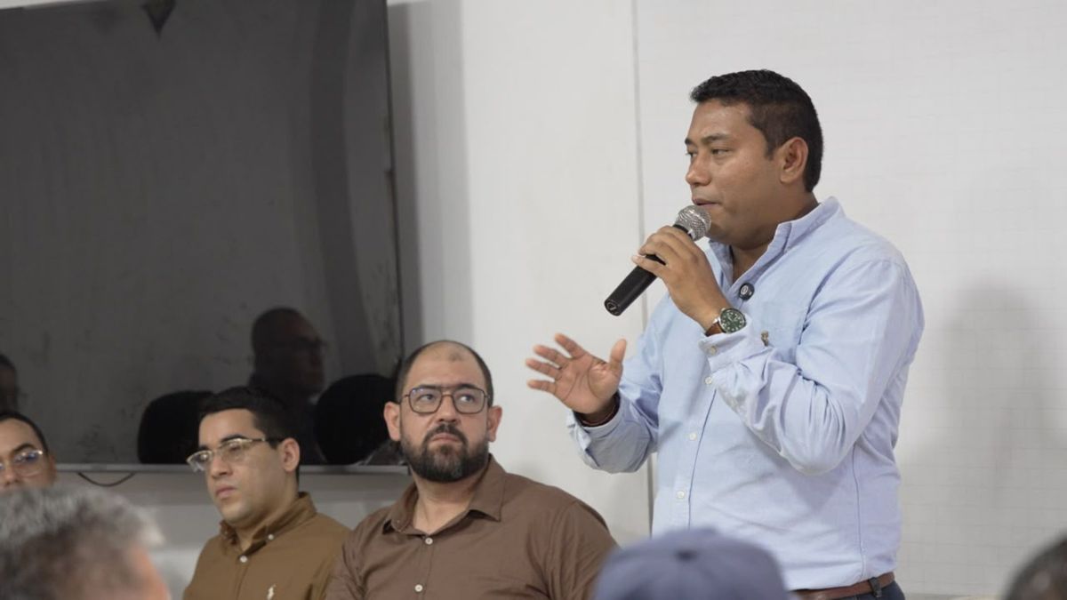 Alcaldía socializando tarifas de agua en Maicao.