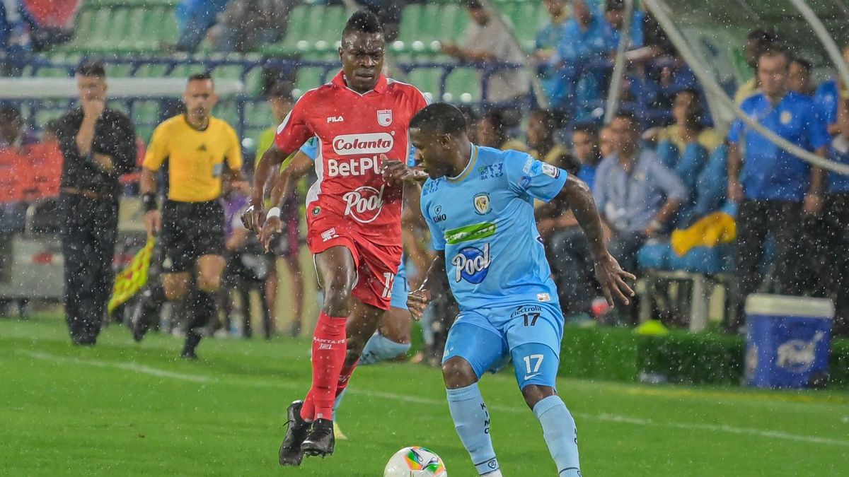 Jugadores de Santa Fe y de Jaguares