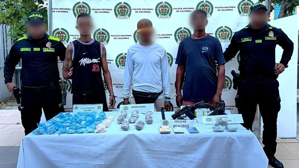 Cuatro adultos fueron capturados y un adolescente ligados al tráfico de estupefacientes y otros delitos.
