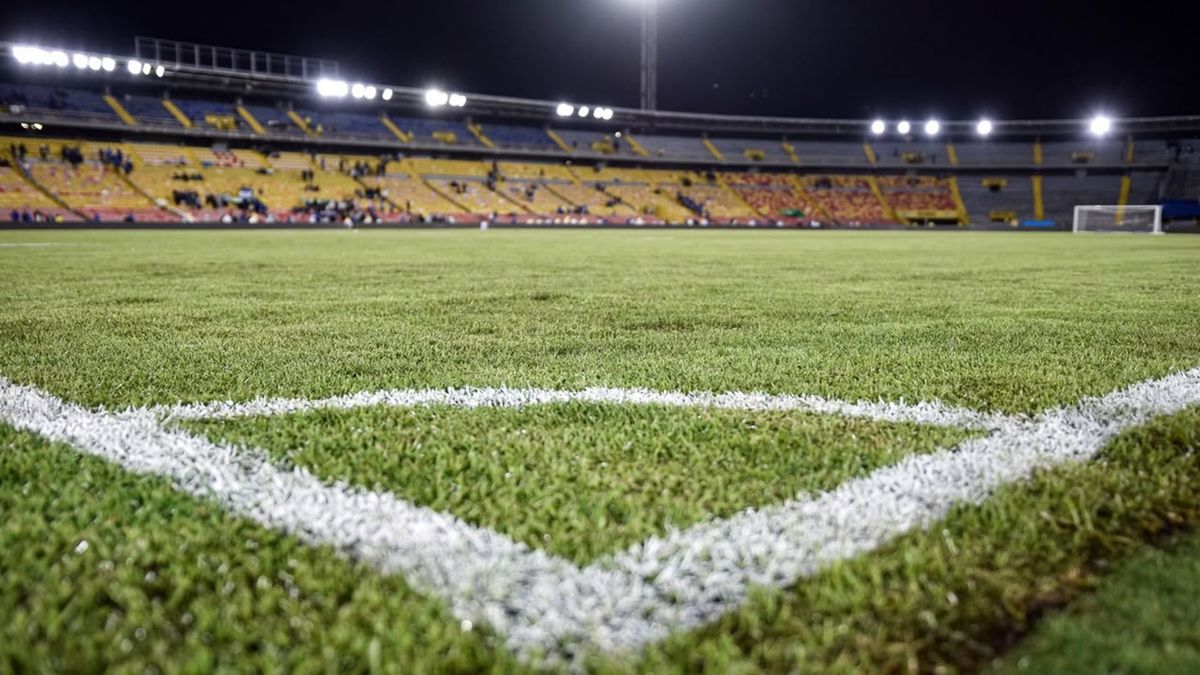 Dañada cancha del Campín