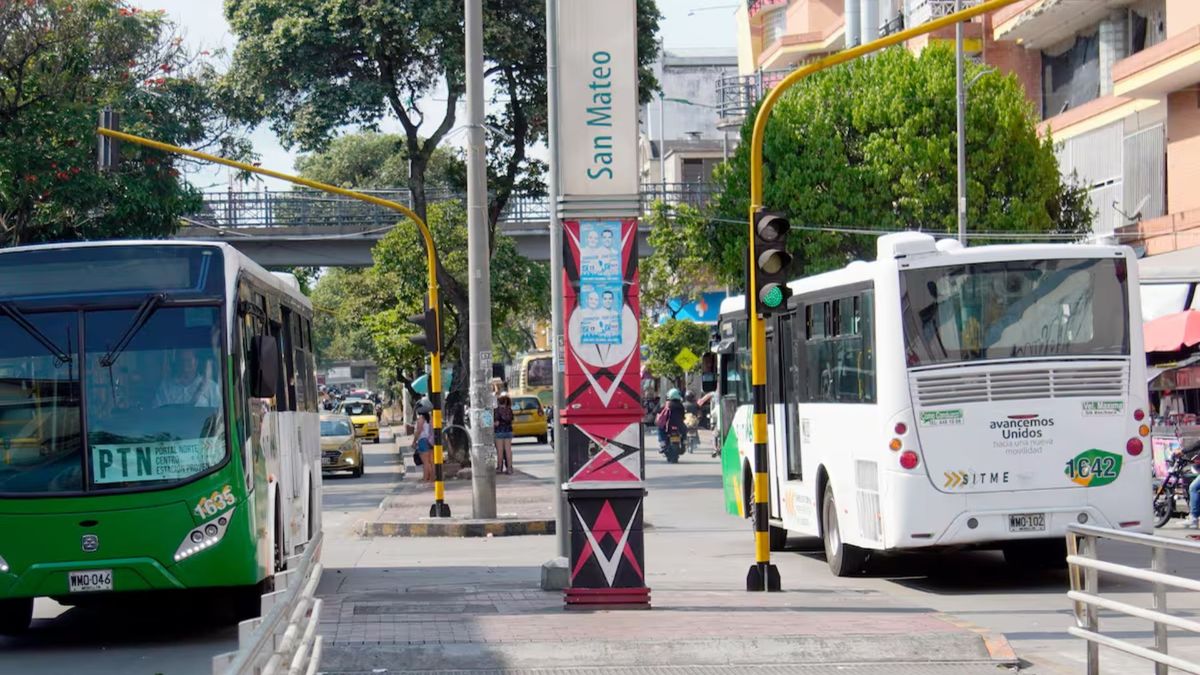 Buses Metrolínea