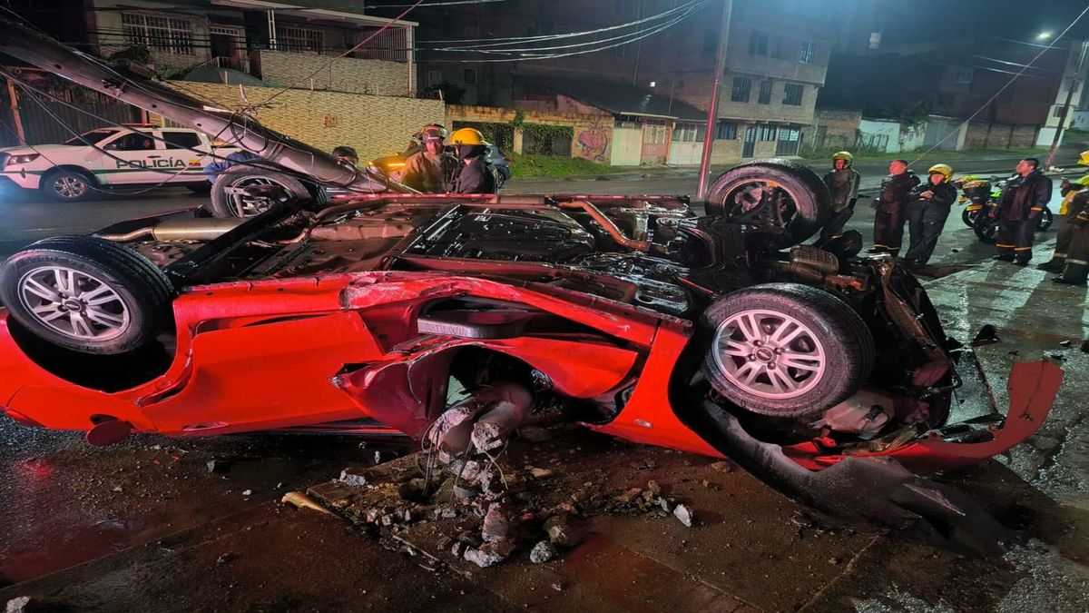 Jovenes atrapados en accidente de tránsito en Ibagué