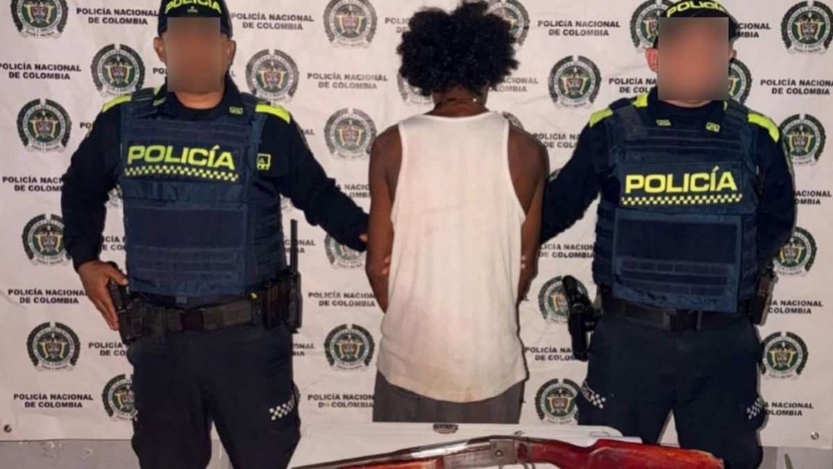 La Policía encontró una escopeta calibre 12 y dos cartuchos sin percutir durante un procedimiento en Mompox.