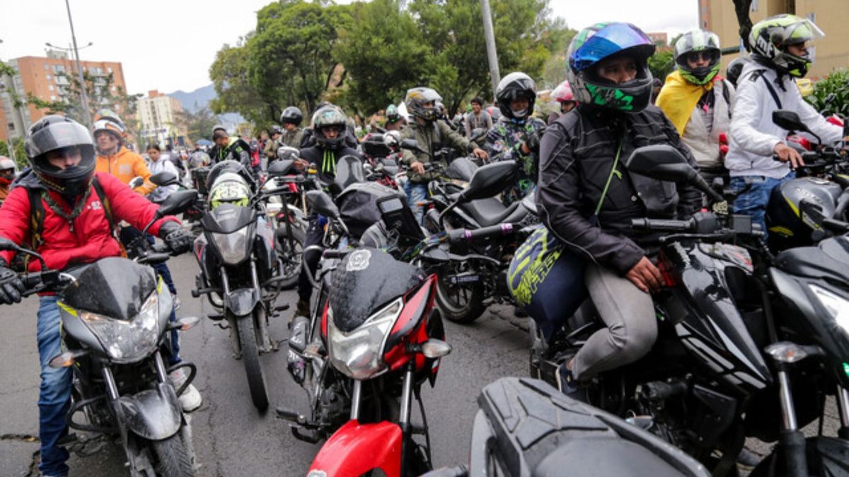 Secretaria de Movilidad María Fernanda Ortiz anuncia horarios de restricción para motos y parrilleros por Halloween en Bogotá