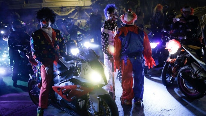 Motociclistas en caravanas de Halloween en Bucaramanga