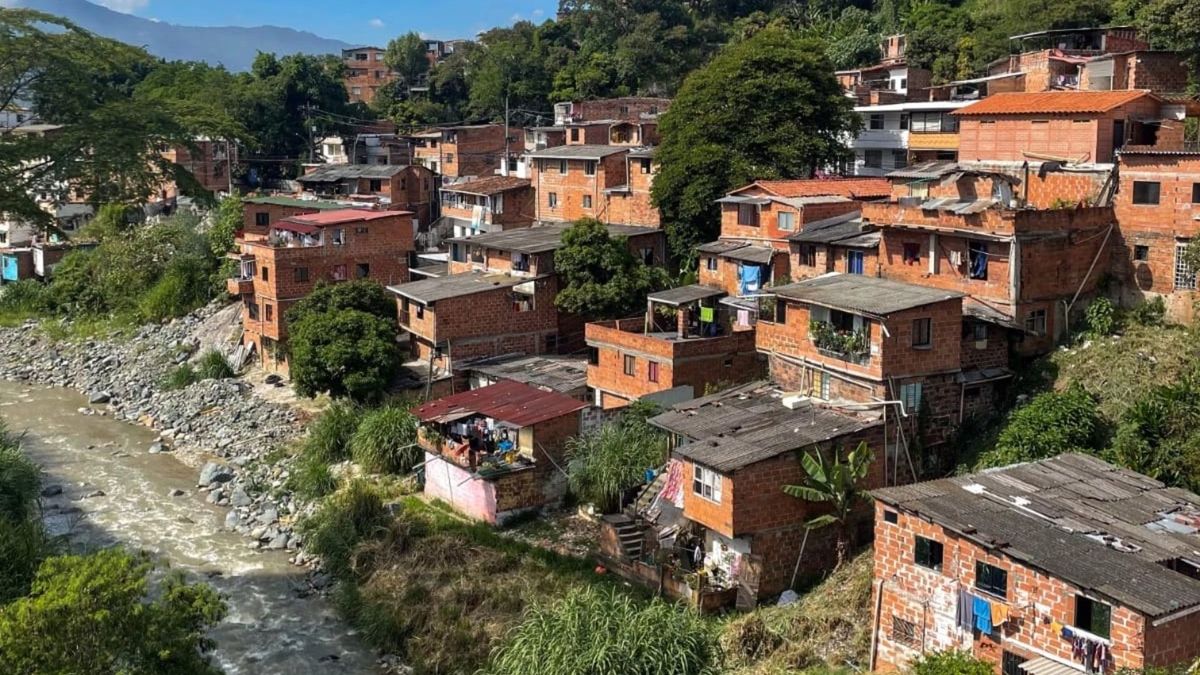 Panorámica del barrio La Iguaná de Medellín